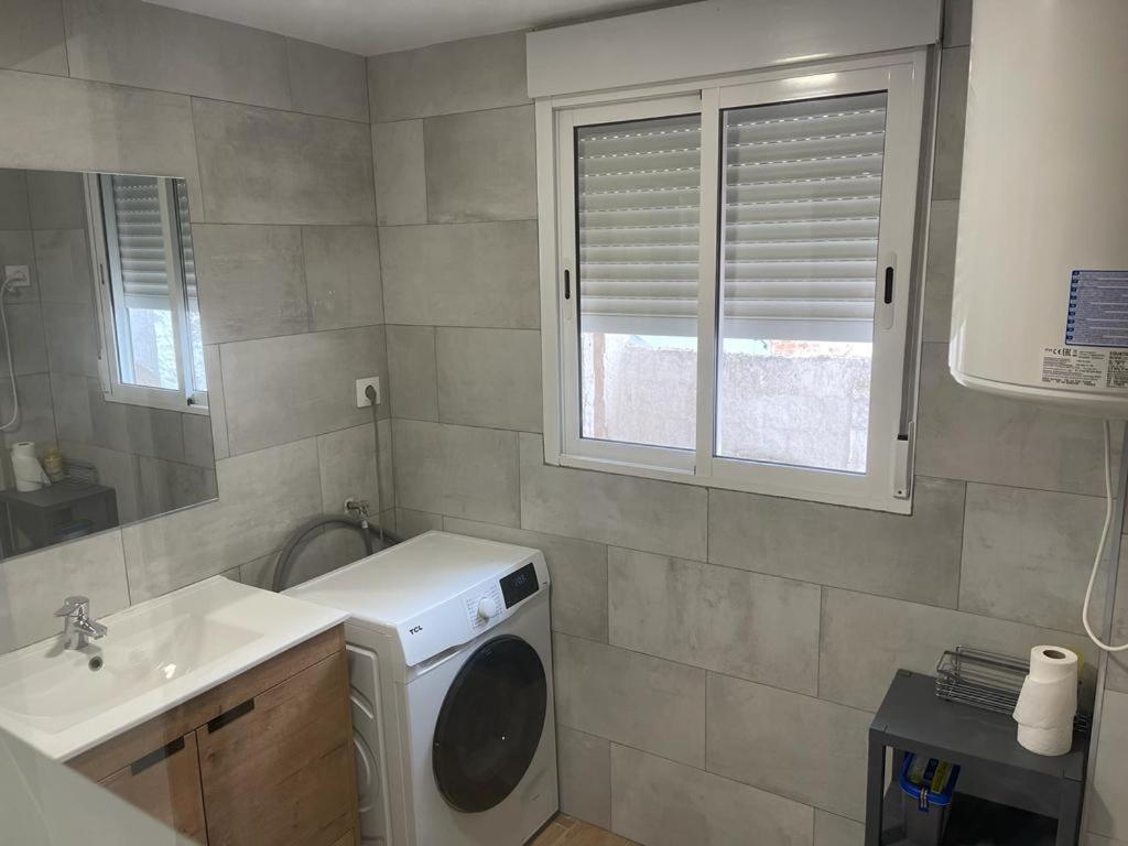 Bel Appartement Roses Plage Kültér fotó